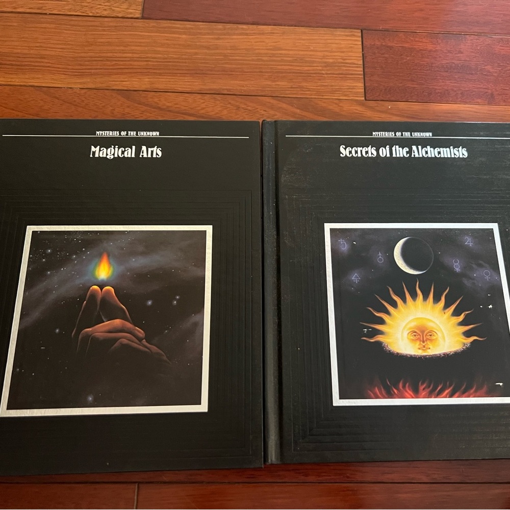 Mysteries of the unknown! I can mix and match. I have the whole set.